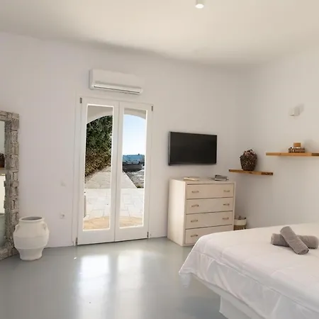 4br Mykonos Villa